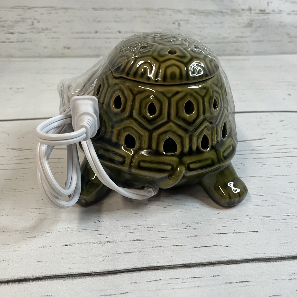 NEW Yankee Candle Turtle Electric Wax Tart Warmer LIGHT RETIRED - Picture 3 of 5